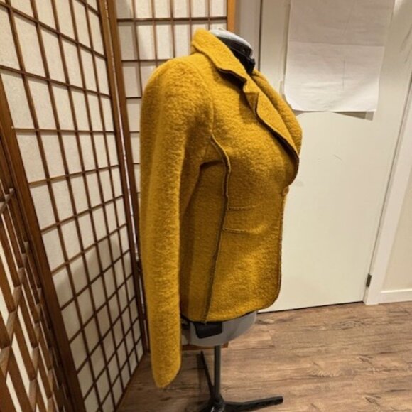 Fitted Sweater Blazer - Picture 2 of 9